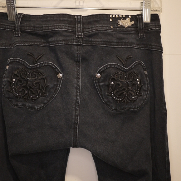 Apple Bottom Jeans - Picture 3 of 5